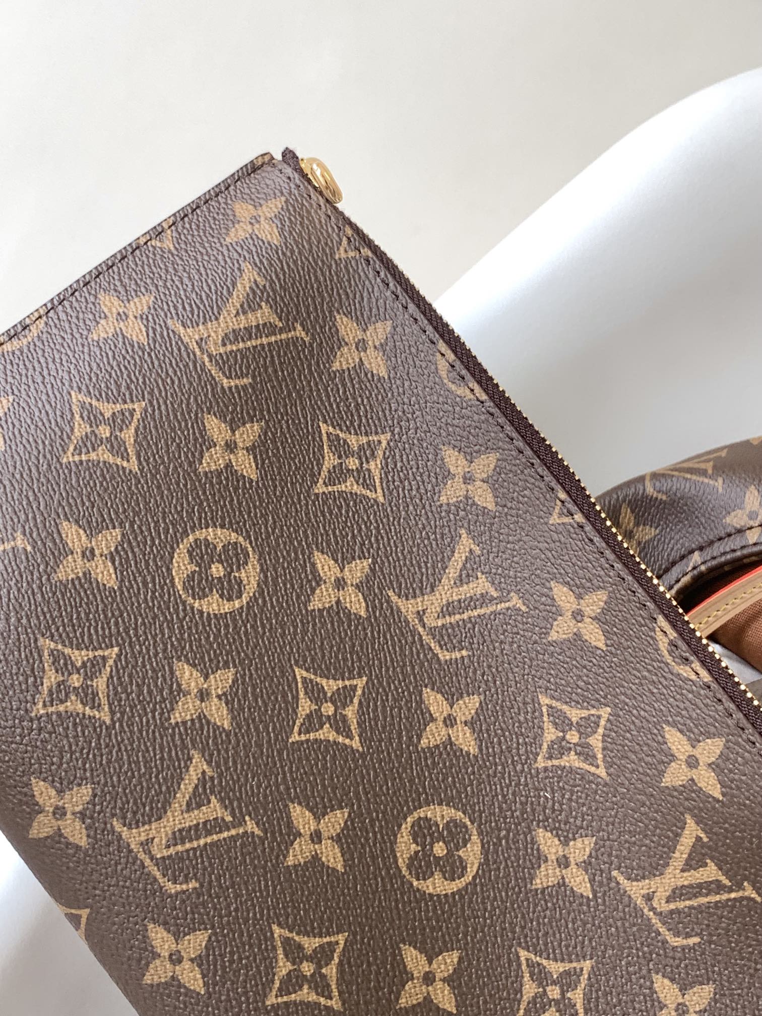 LV HOBO BAG 34 IN BROWN MONOGRAM CANVAS