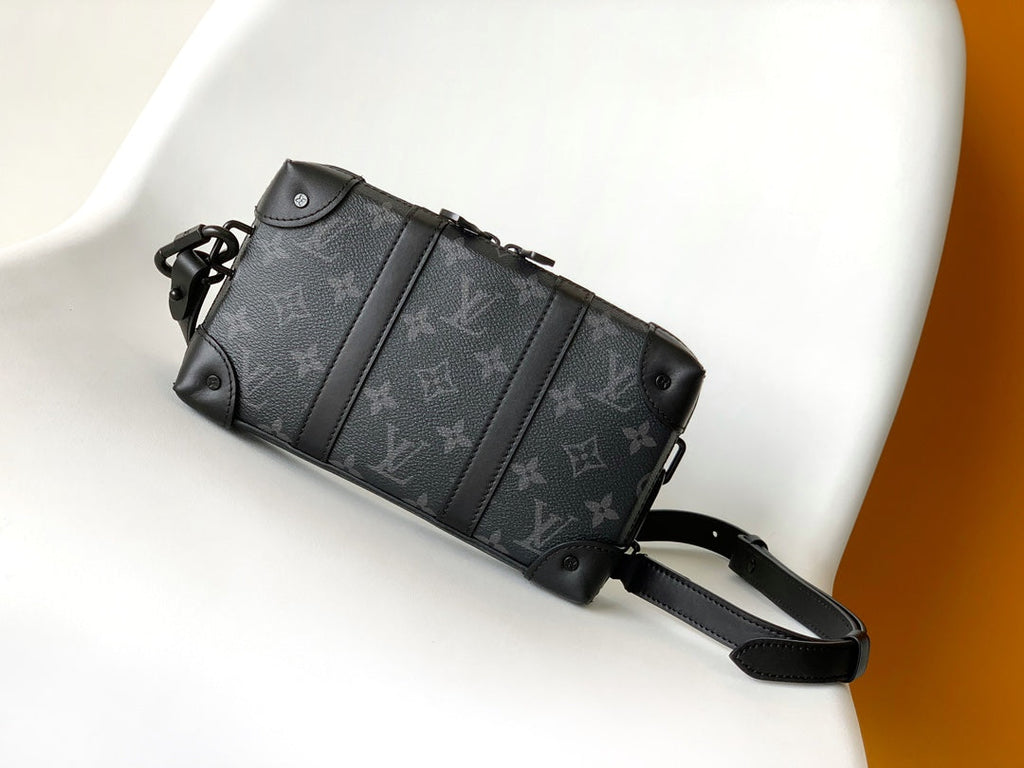 LV 25S SOFT TRUNK BAG 22 IN MONOGRAM ECLIPSE CANVAS AND CALFSKIN
