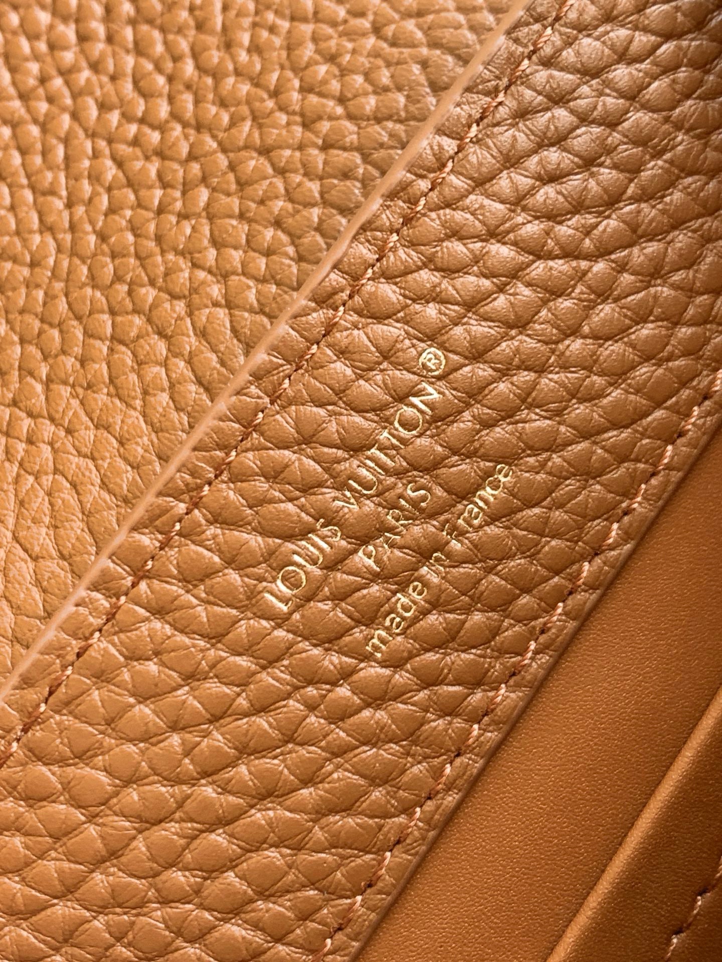 LV 25S CAPUCINES BAG 21 IN TAN CALFSKIN GOLD HARDWARE