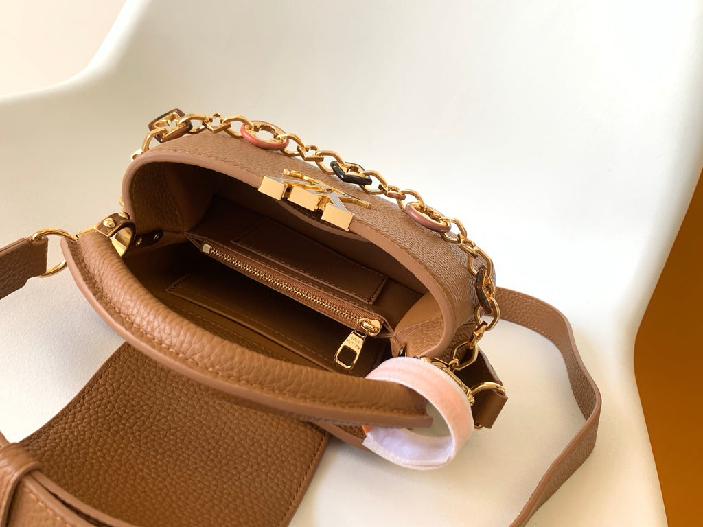 LV 25S CAPUCINES BAG 21 IN TAN CALFSKIN GOLD HARDWARE