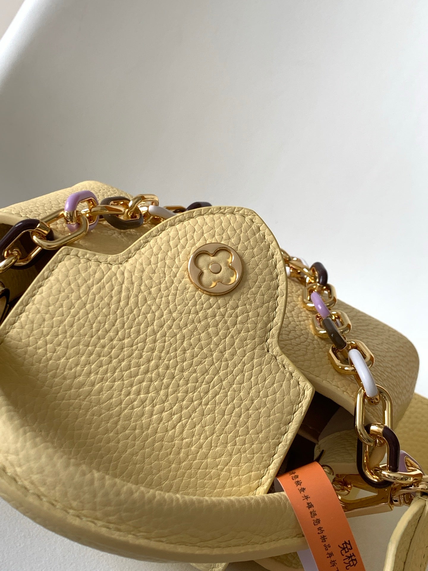 LV 25S CAPUCINES BAG 21 IN YELLOW CALFSKIN GOLD HARDWARE
