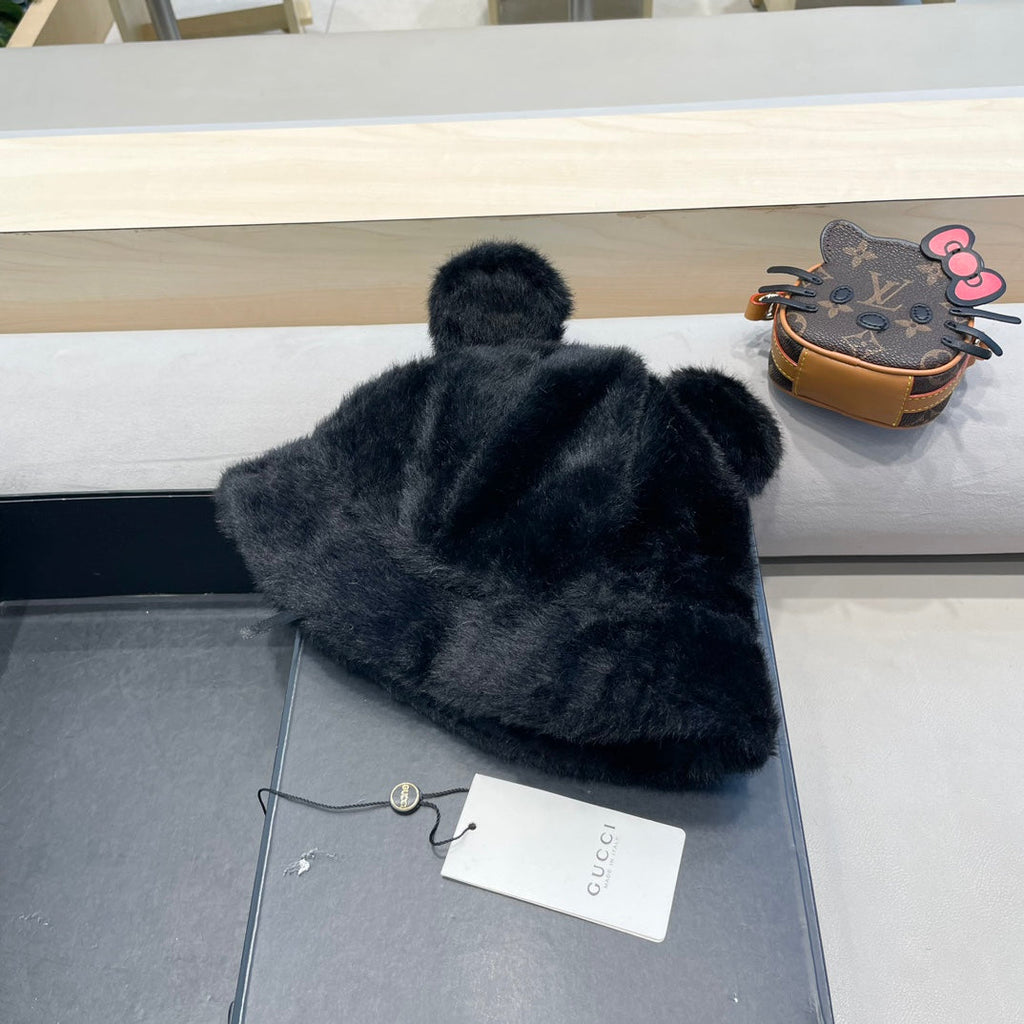 BUCKET HAT IN BLACK FLEECE 397930