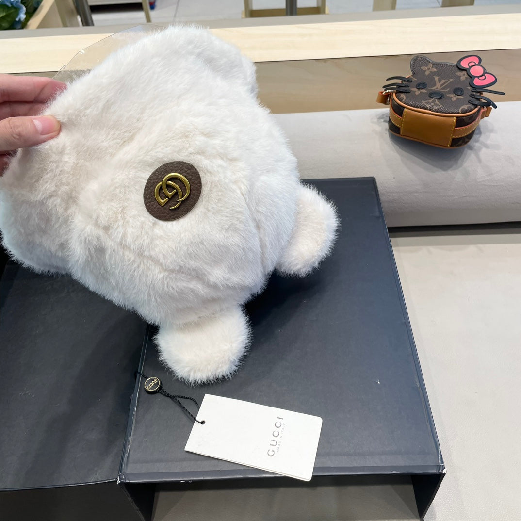 BUCKET HAT IN WHITE FLEECE 397932