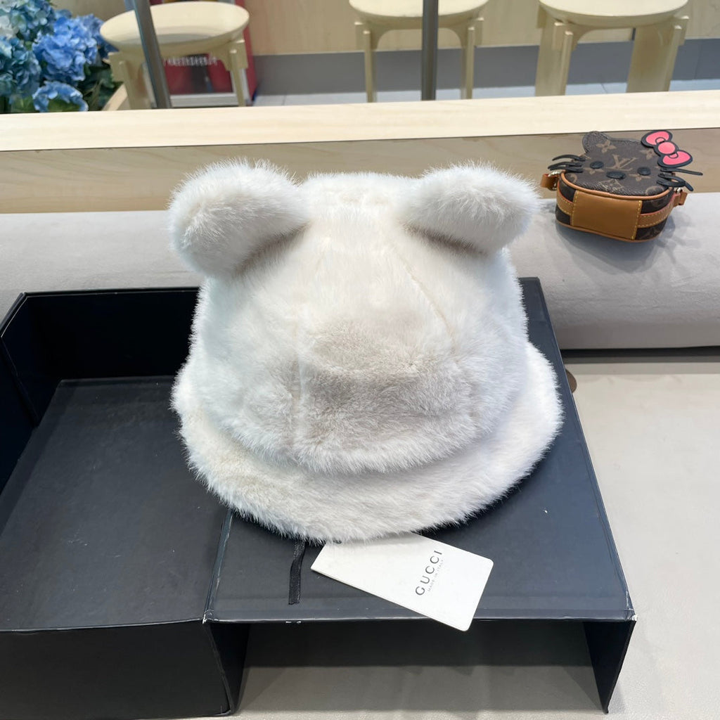 BUCKET HAT IN WHITE FLEECE 397932