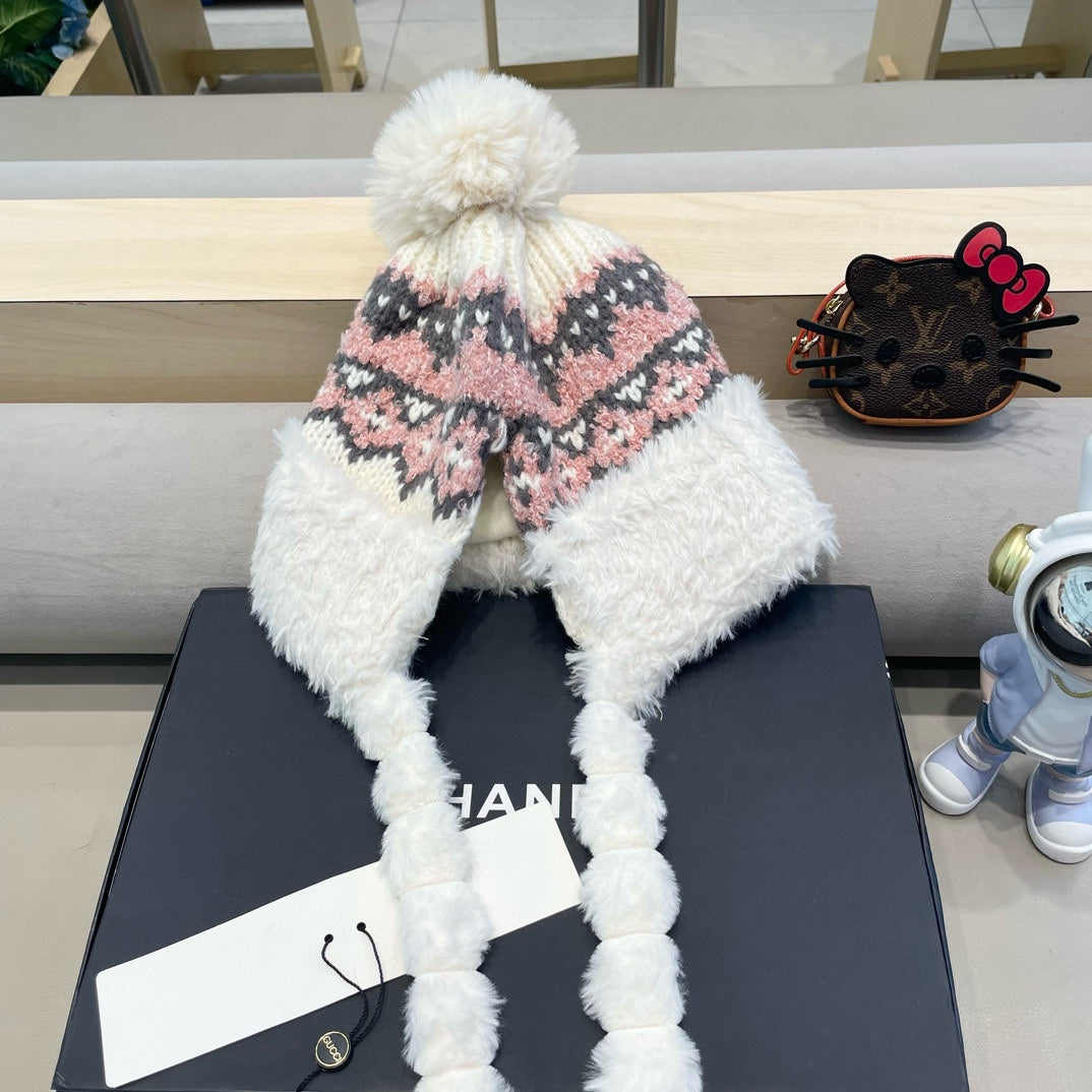 BEANIE HAT IN COLORFUL WOOL 400959