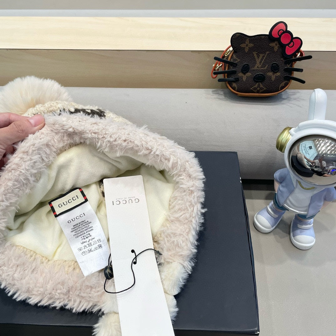 BEANIE HAT IN COLORFUL WOOL 400961