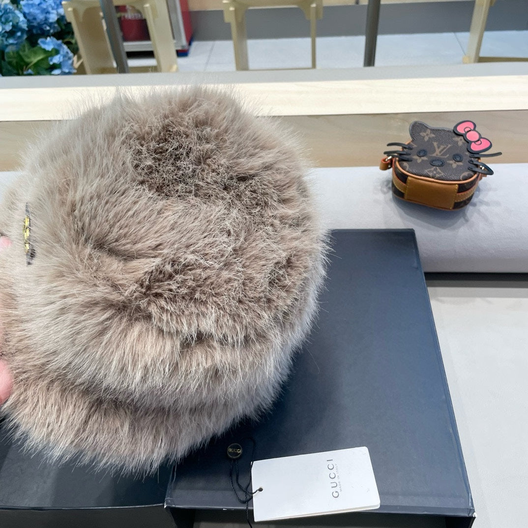 BUCKET HAT IN KHAKI BROWN FOX FUR 404749