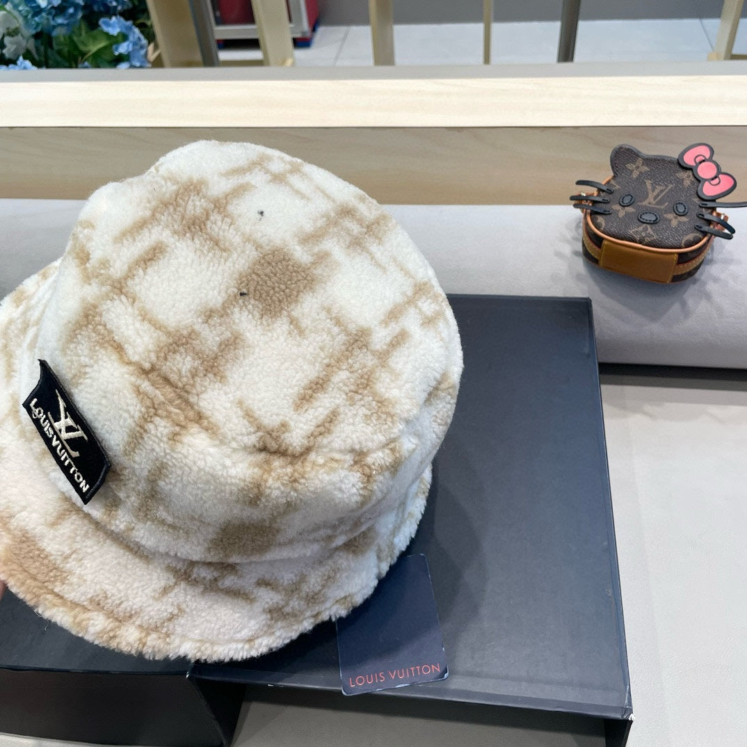 BUCKET HAT IN WHITE MIX BEIGE FLEECE 404740
