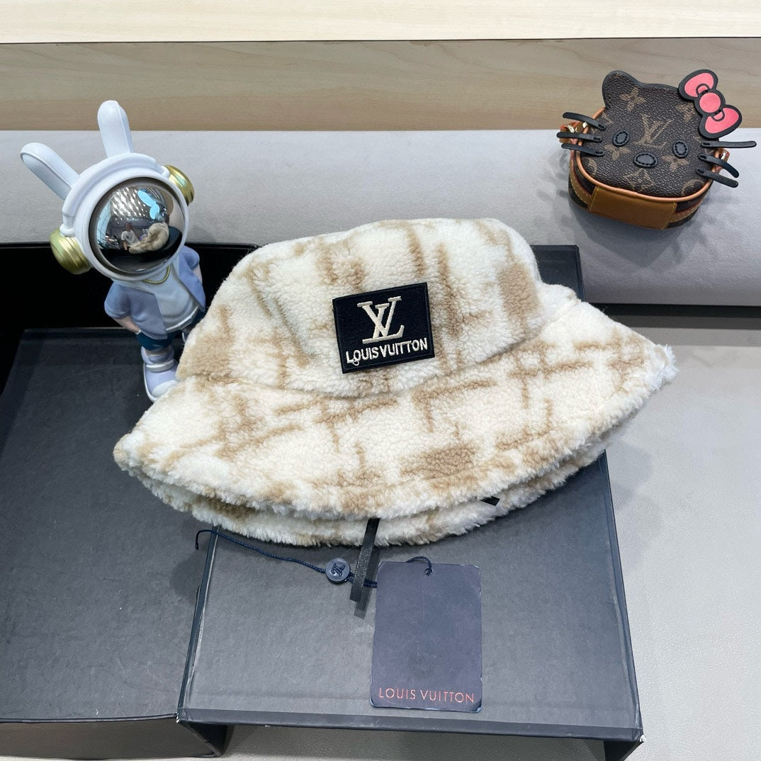 BUCKET HAT IN WHITE MIX BEIGE FLEECE 404740