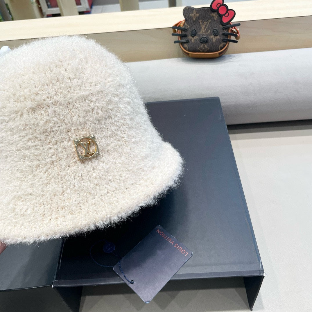 BUCKET HAT IN BEIGE RABBIT FUR 404832