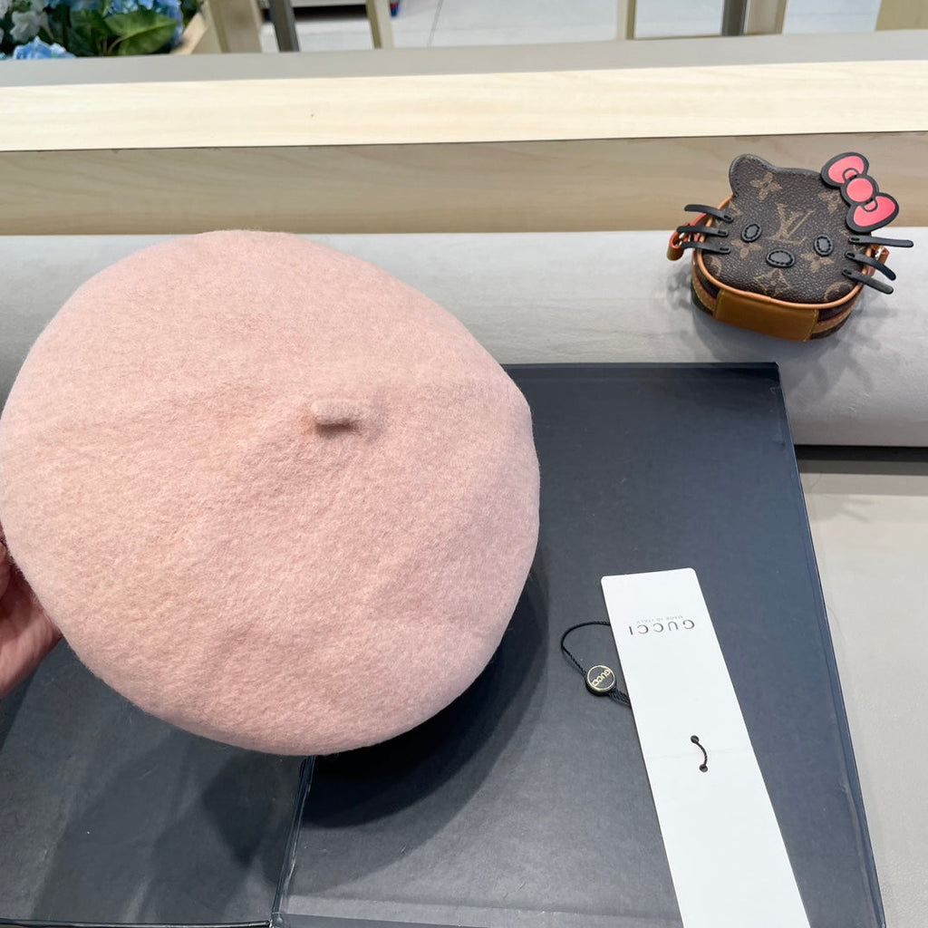 BERET HAT IN LIGHT PINK WOOL 406887