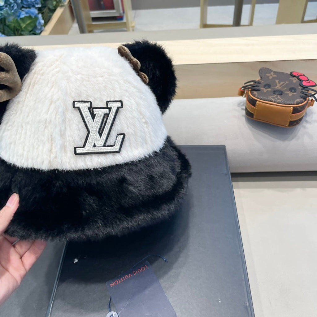 FISHERMAN HAT IN WHITE MIX BLACK WOOL AND RABBIT FUR 409759