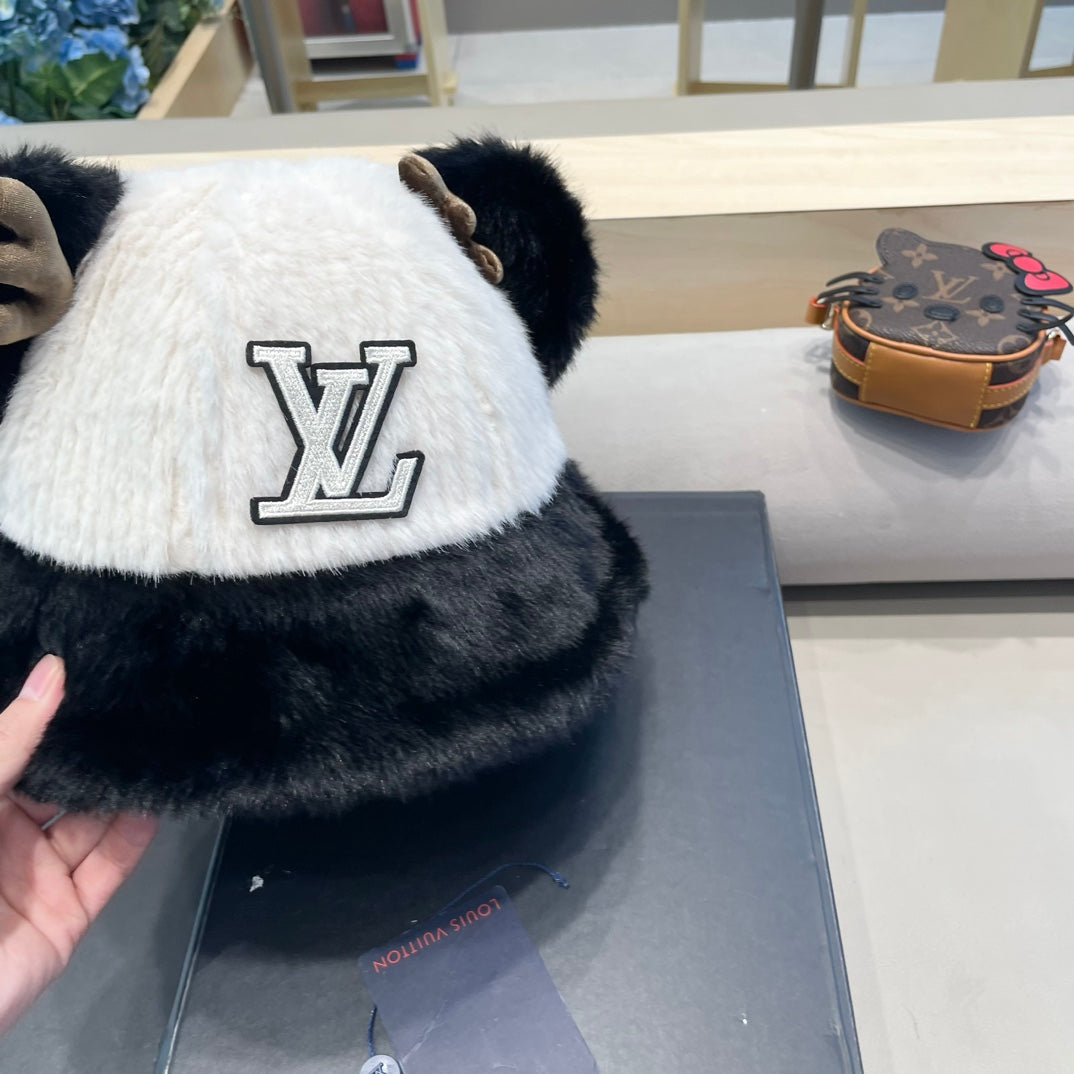 FISHERMAN HAT IN WHITE MIX BLACK WOOL AND RABBIT FUR 409759