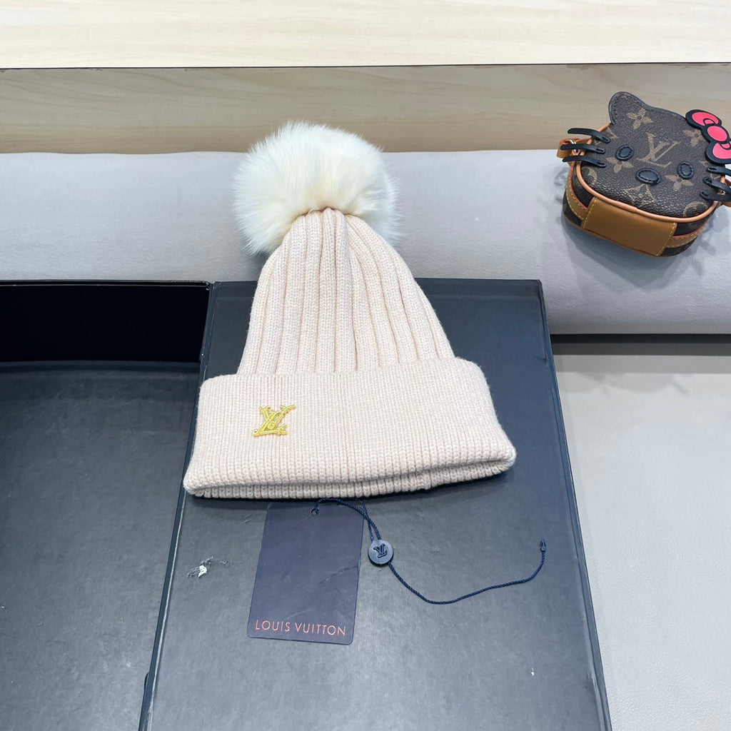 KNITTED BEANIE HAT IN LULLABY PINK WOOL AND FOX FUR 409792