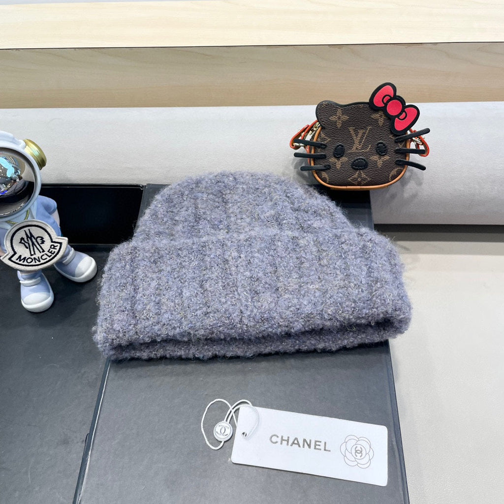 BEANIE HAT IN COOL GRAY WOOL 413327