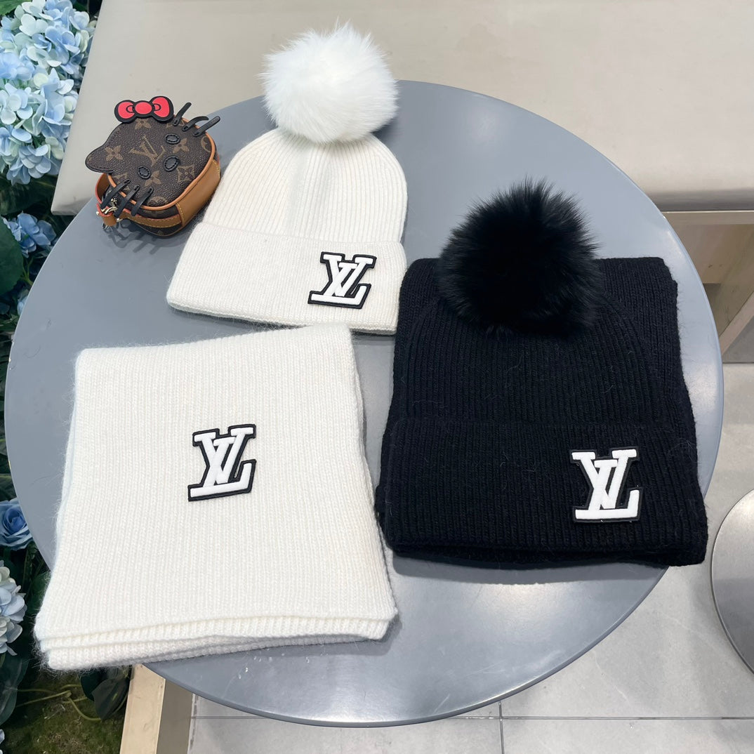 SET SCARF AND HAT IN WHITE WOOL AND FOX FUR 414791