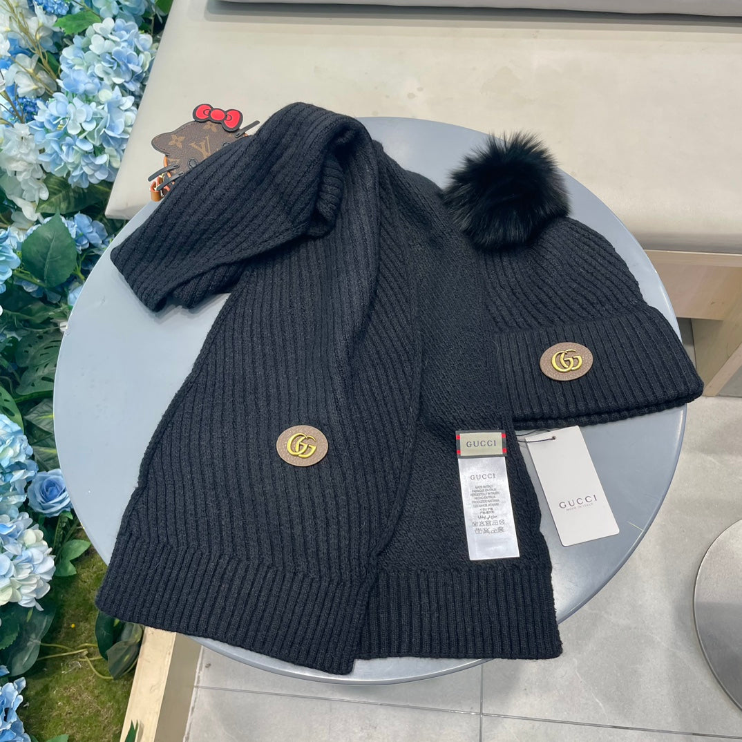 SET SCARF AND HAT IN BLACK WOOL 414779