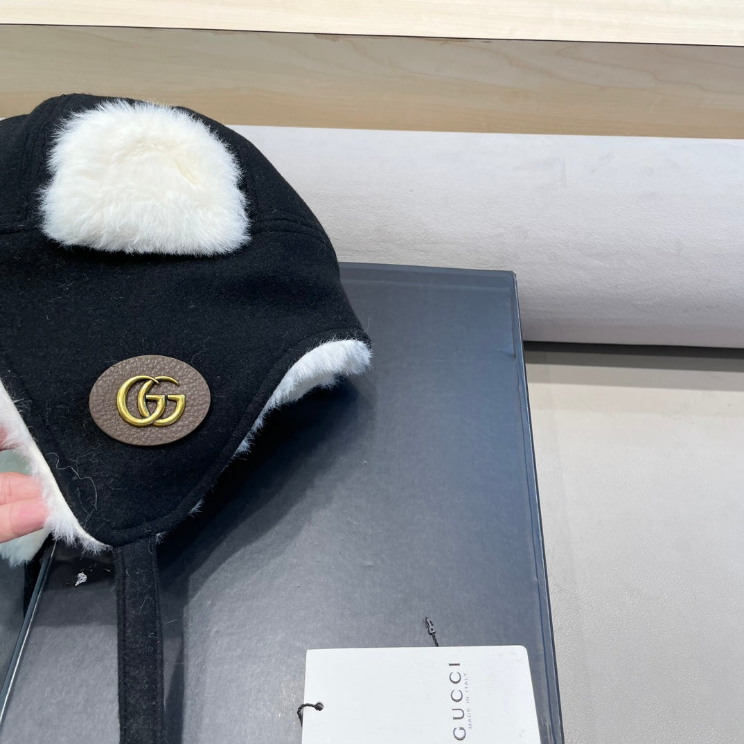 TRAPPER HAT IN BLACK SUEDE AND FLEECE 417777