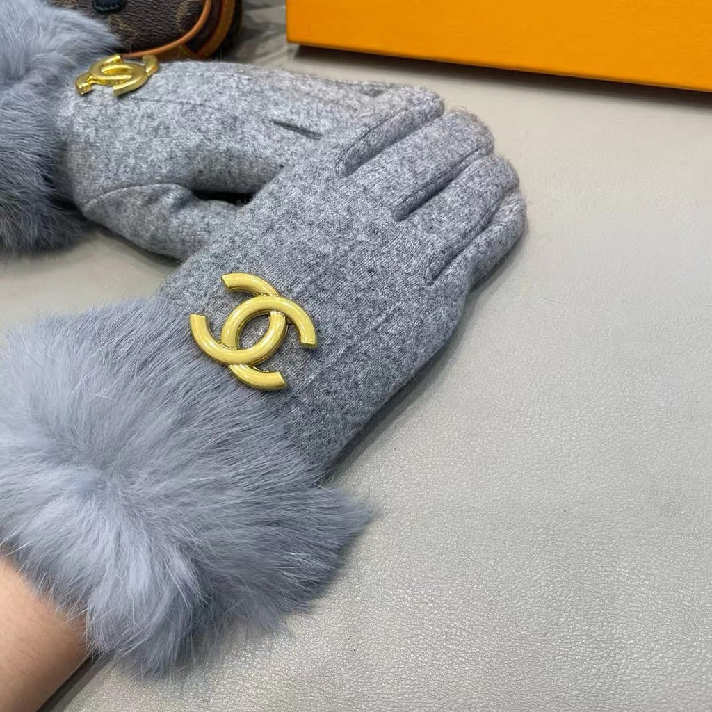 GLOVES IN COOL GRAY WOOL AND RABBIT FUR 417170