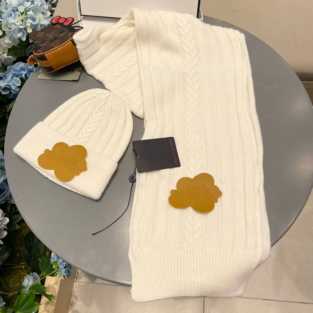 SET SCARF AND HAT IN BEIGE WOOL 419145