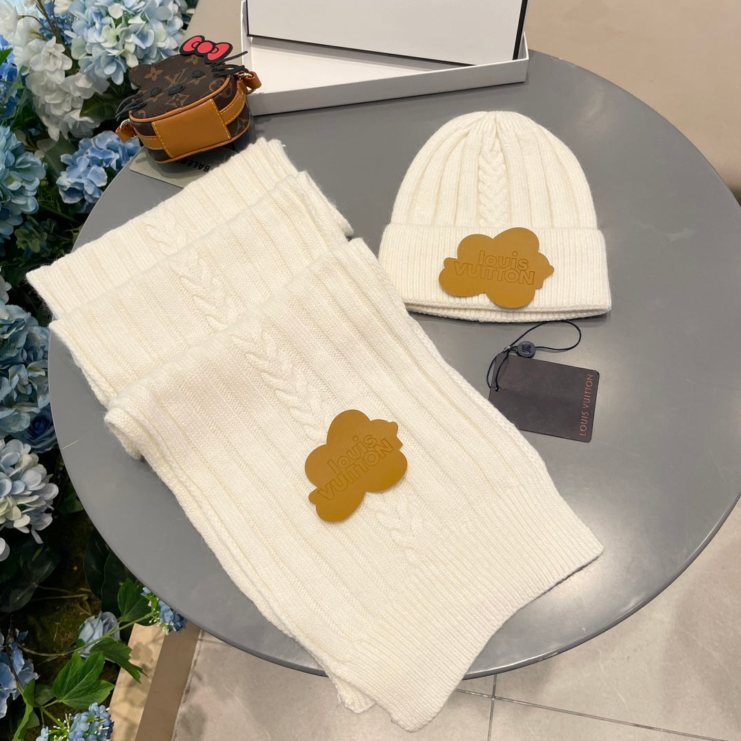 SET SCARF AND HAT IN BEIGE WOOL 419145