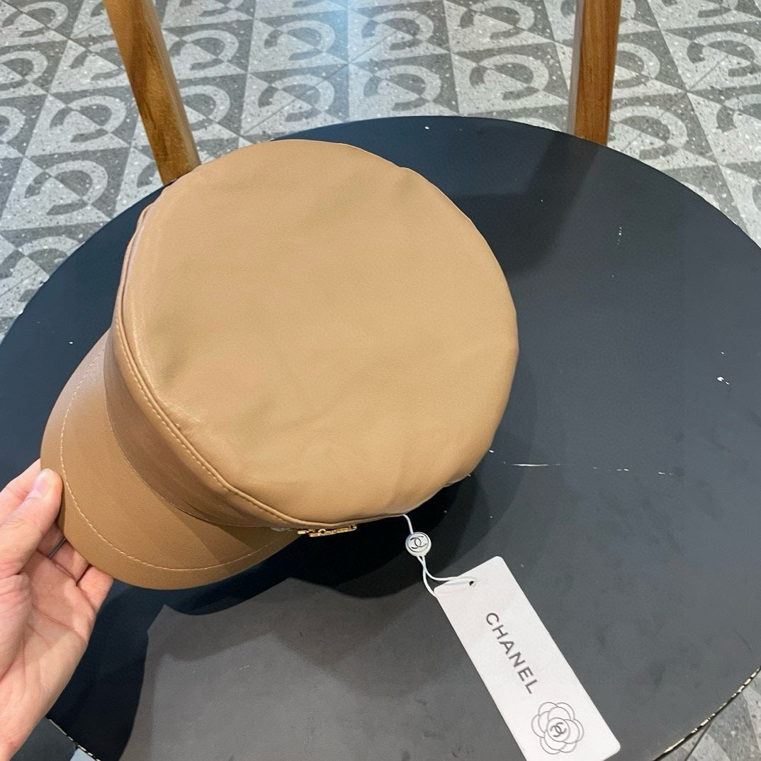 NEWSBOY CAP IN PEANUT BROWN CALFSKIN 421106