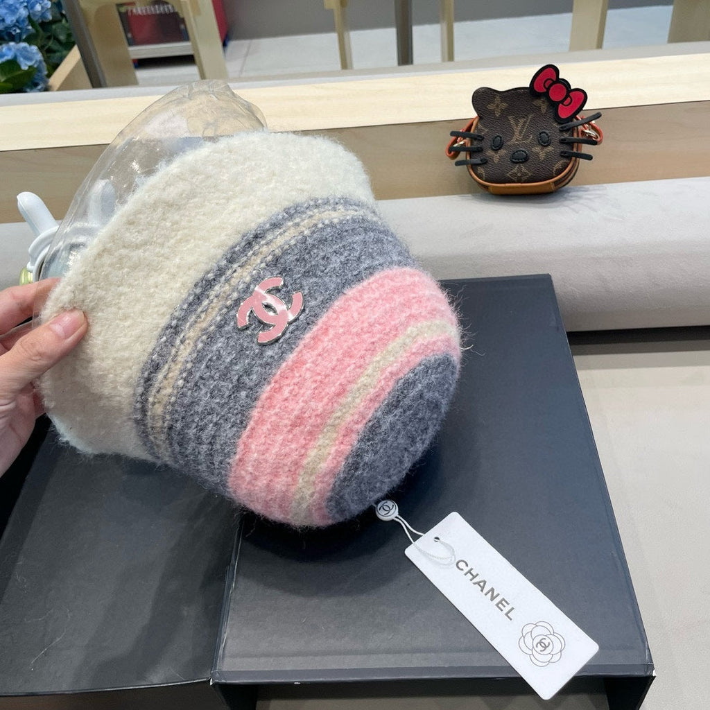 BUCKET HAT IN COLORFUL FLEECE 421128