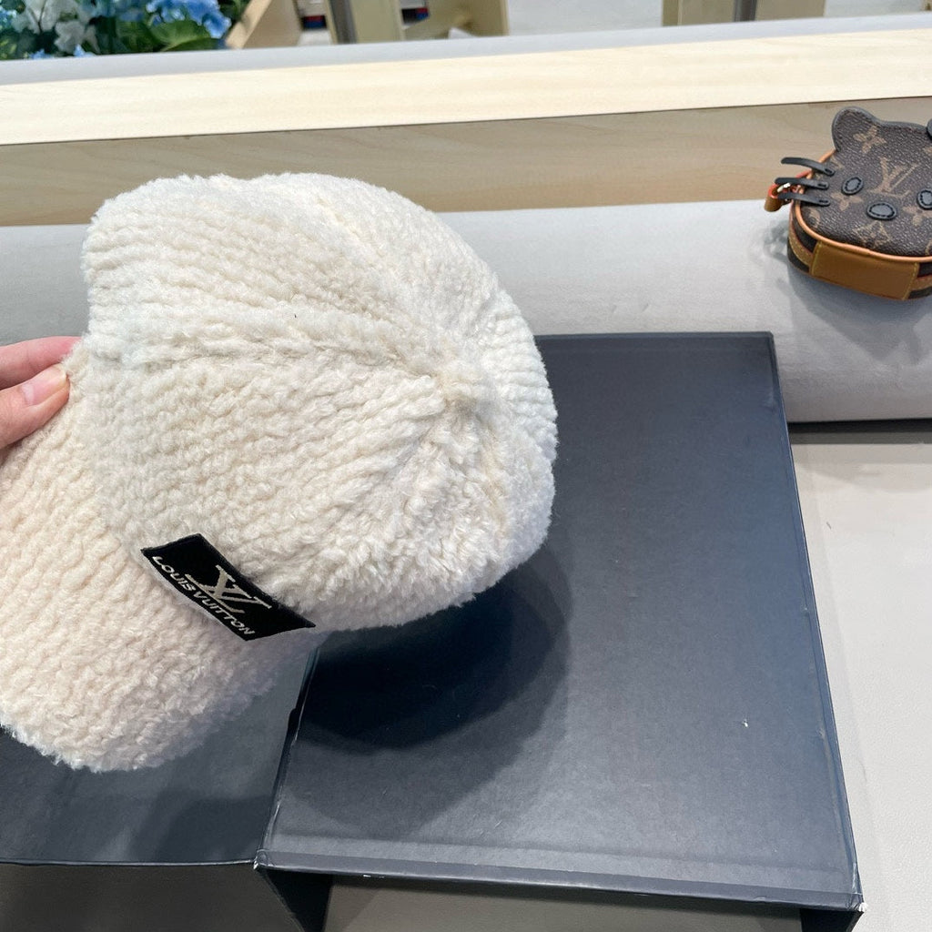 BASEBALL CAP IN WHITE WOOL 421243