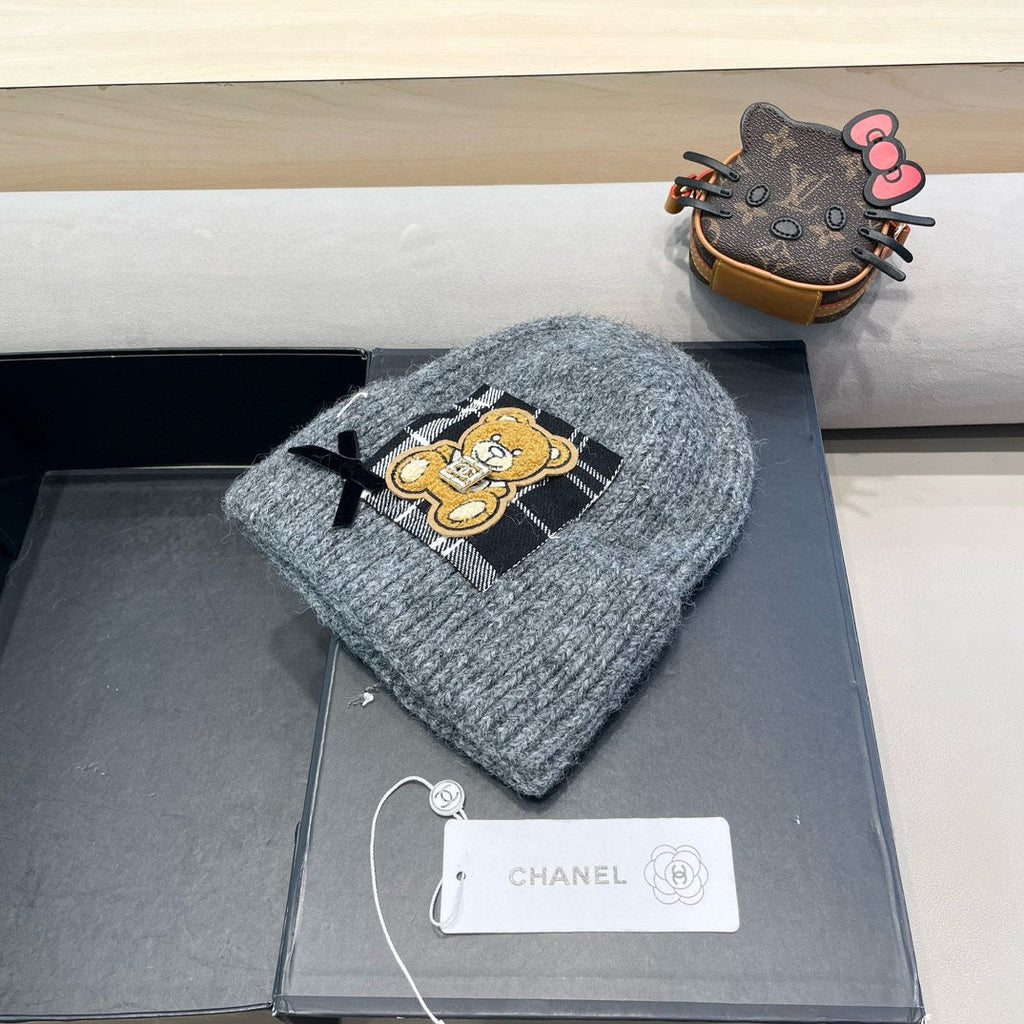 BEANIE HAT IN SHARK GRAY WOOL WITH BOW 421252