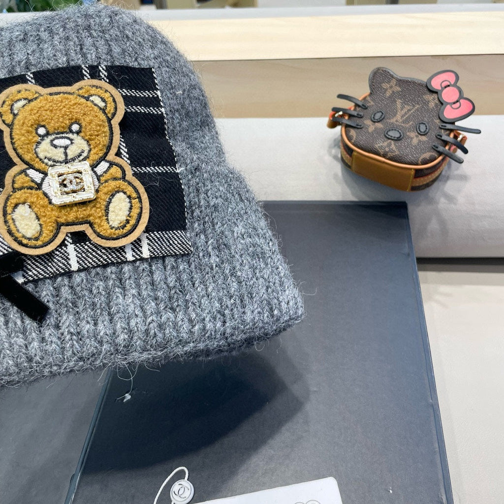 BEANIE HAT IN SHARK GRAY WOOL WITH BOW 421252