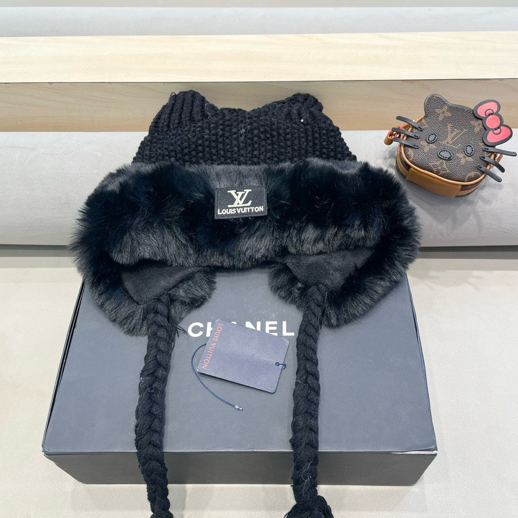 KNITTED BEANIE HAT IN BLACK WOOL WITH JAPANESE CAT EARS 421256