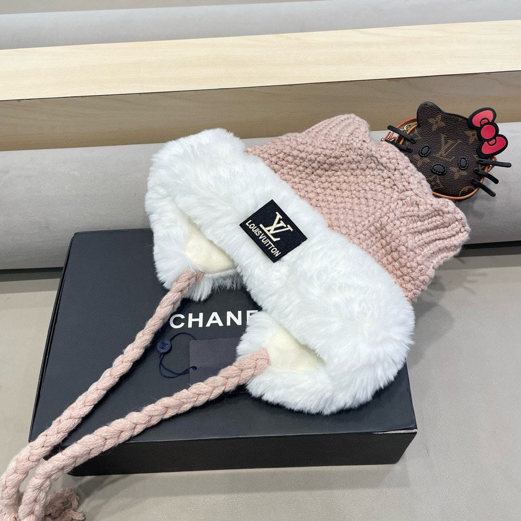 KNITTED BEANIE HAT IN LIGHT PINK WOOL WITH JAPANESE CAT EARS 421258