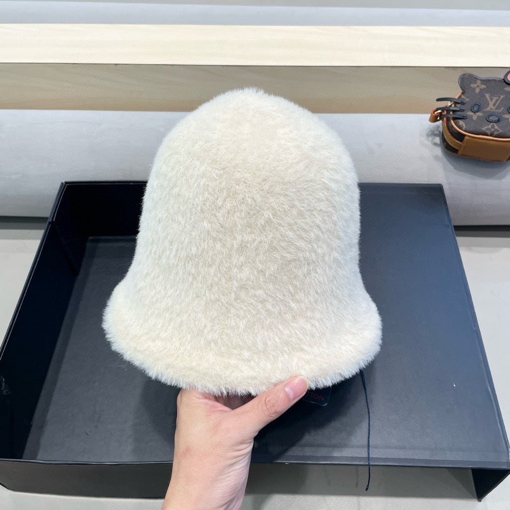 BUCKET HAT IN BEIGE RABBIT FUR 421261