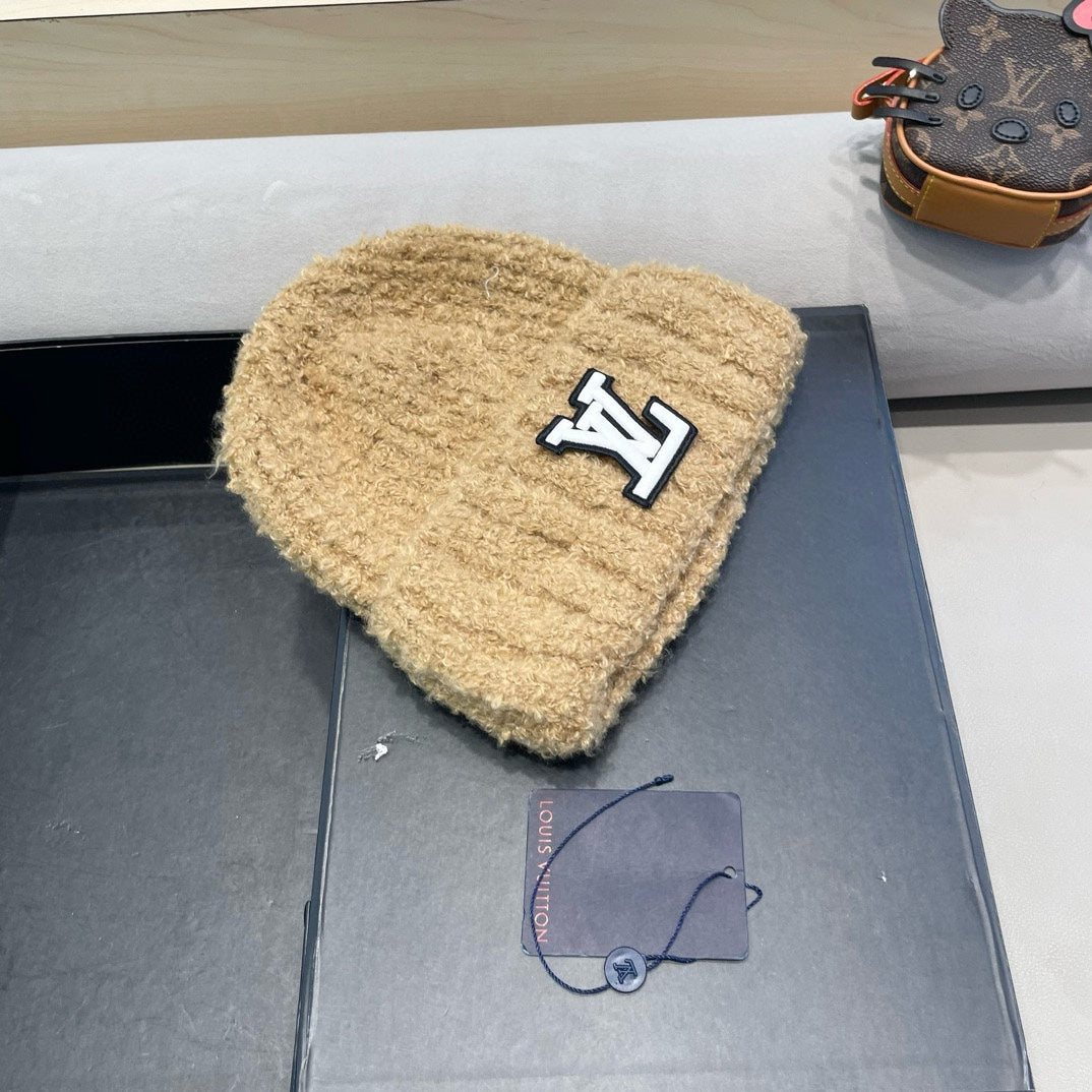 KNITTED BEANIE HAT IN CAMEL BEIGE WOOL 421266