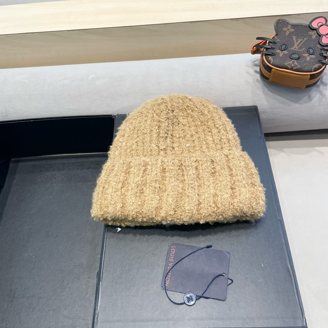 KNITTED BEANIE HAT IN CAMEL BEIGE WOOL 421266