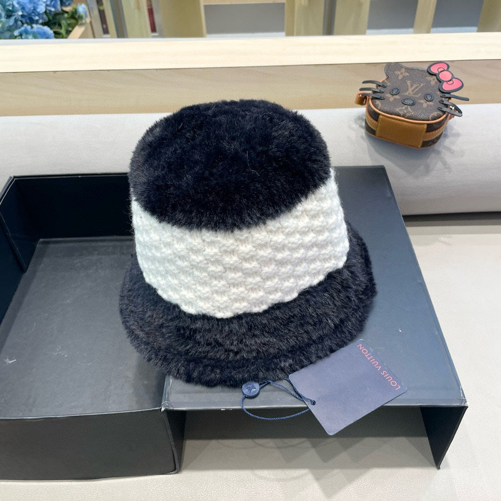 BUCKET HAT IN BLACK MIX WHITE WOOL 421038