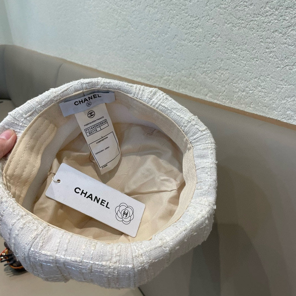 BERET HAT IN WHITE WOOL TWEED 422553