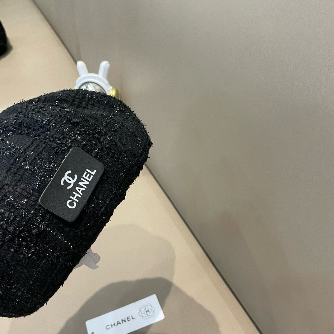 BERET HAT IN BLACK WOOL TWEED 422554