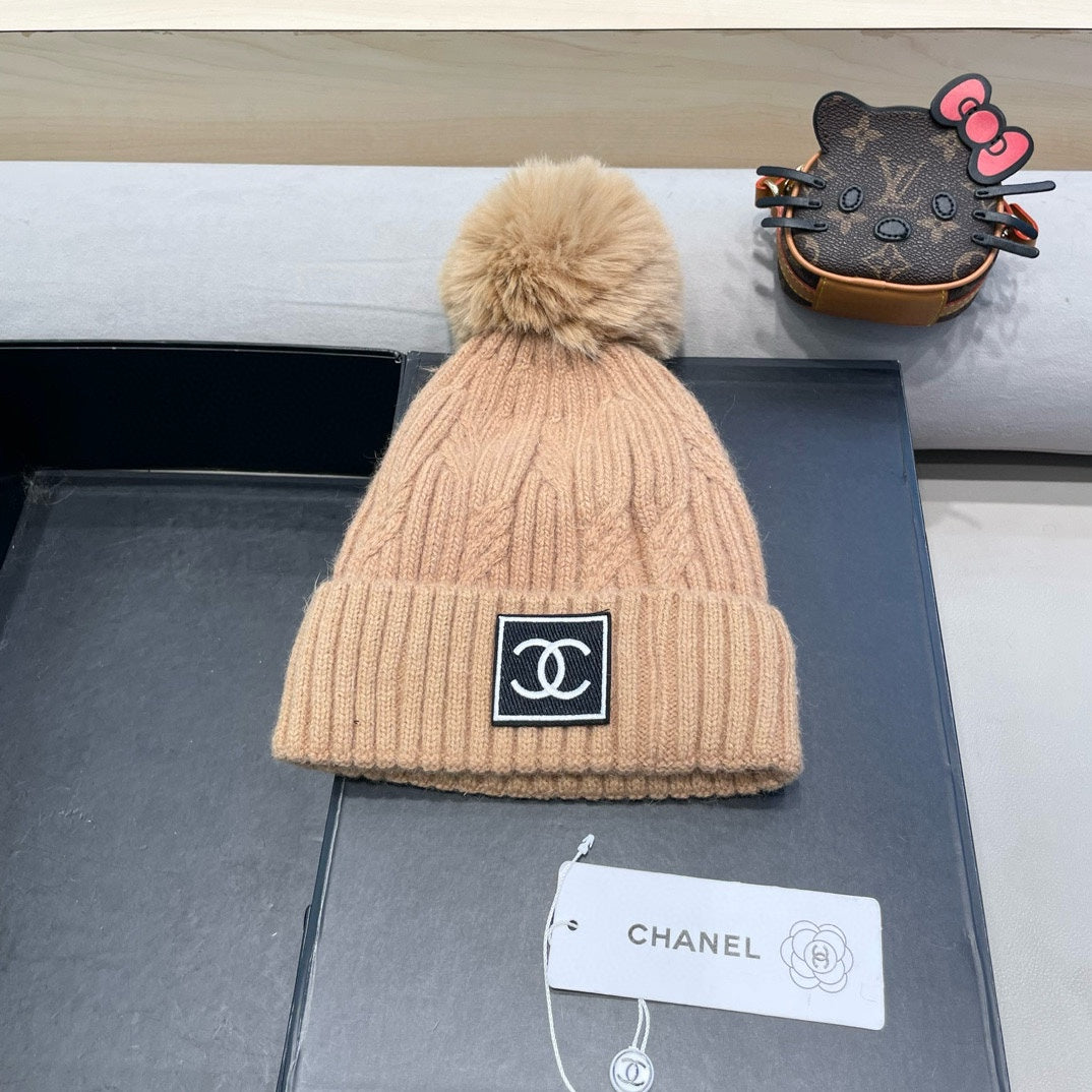 BEANIE HAT IN SEPIA TAN WOOL 422177