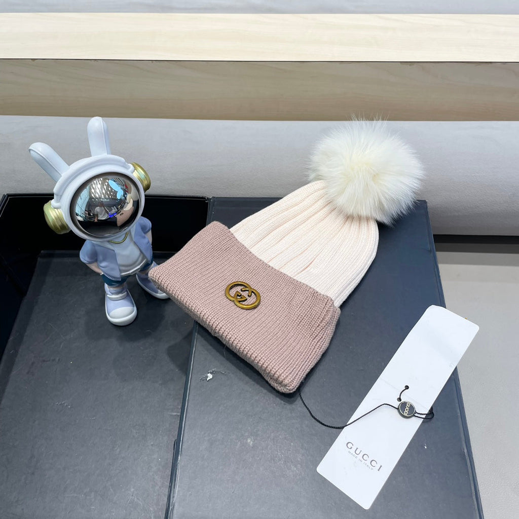 BEANIE HAT IN LIGHT BROWN MIX WHITE WOOL AND FOX FUR 422502