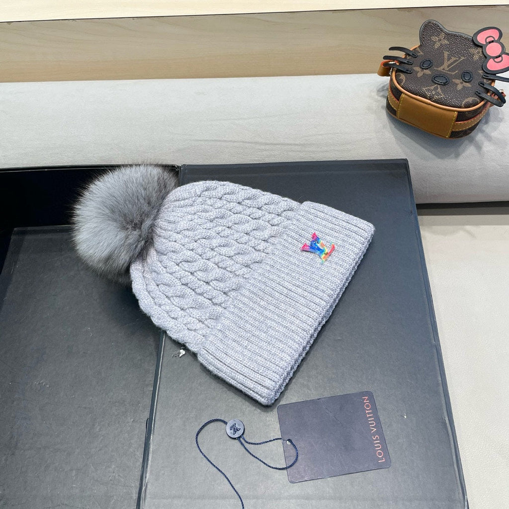 KNITTED BEANIE HAT IN GRAY WOOL 426216