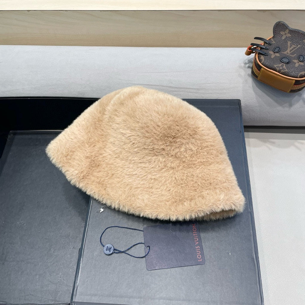 BUCKET HAT IN OATMEAL BEIGE RABBIT FUR 426226