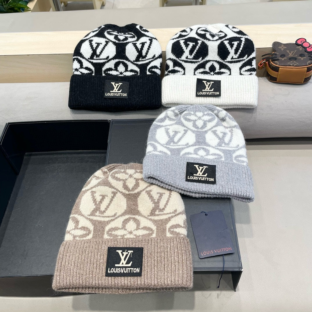 KNITTED BEANIE HAT IN BLACK MIX WHITE WOOL AND RABBIT FUR 426245