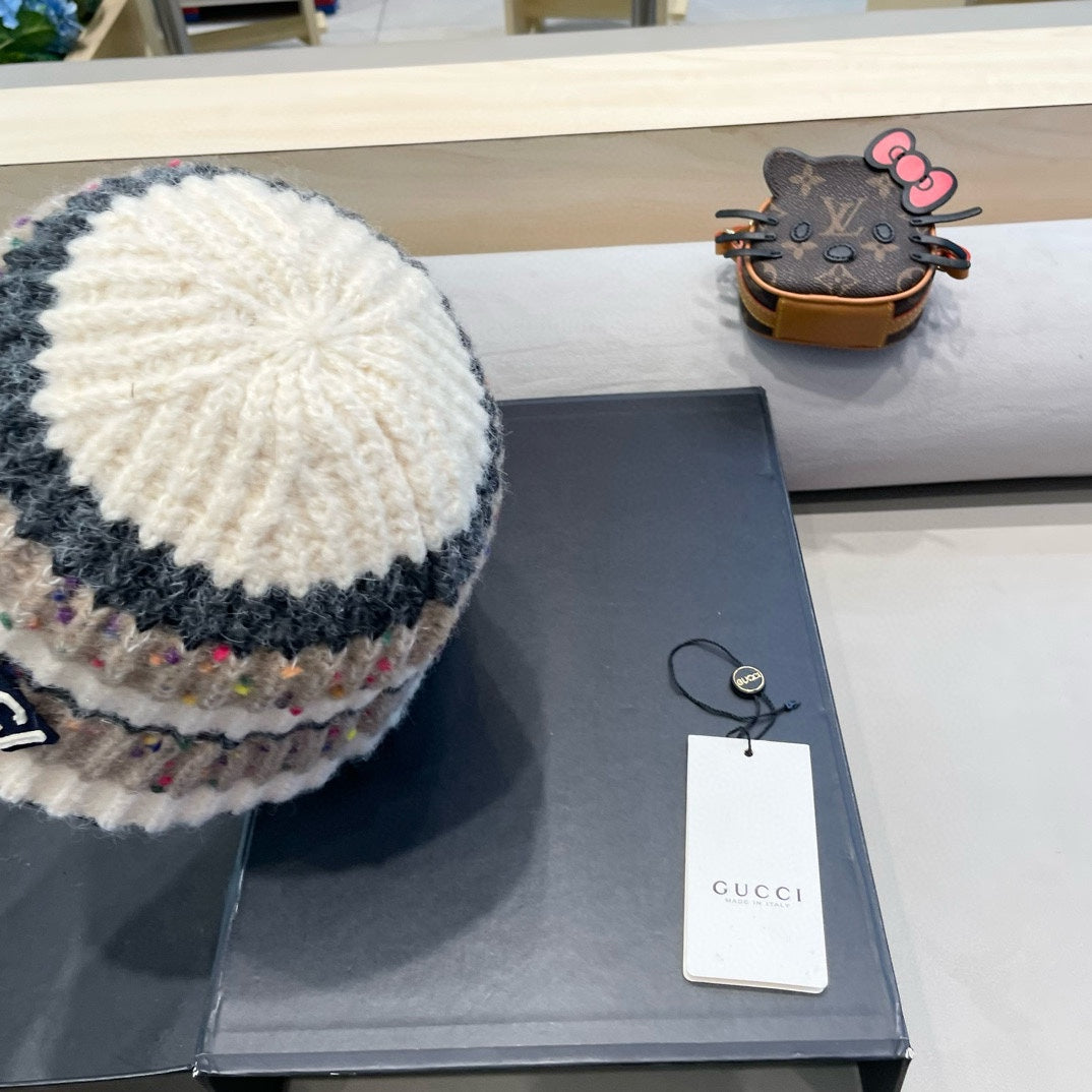 STRIPED KNITTED BUCKET HAT COLORFUL 428101