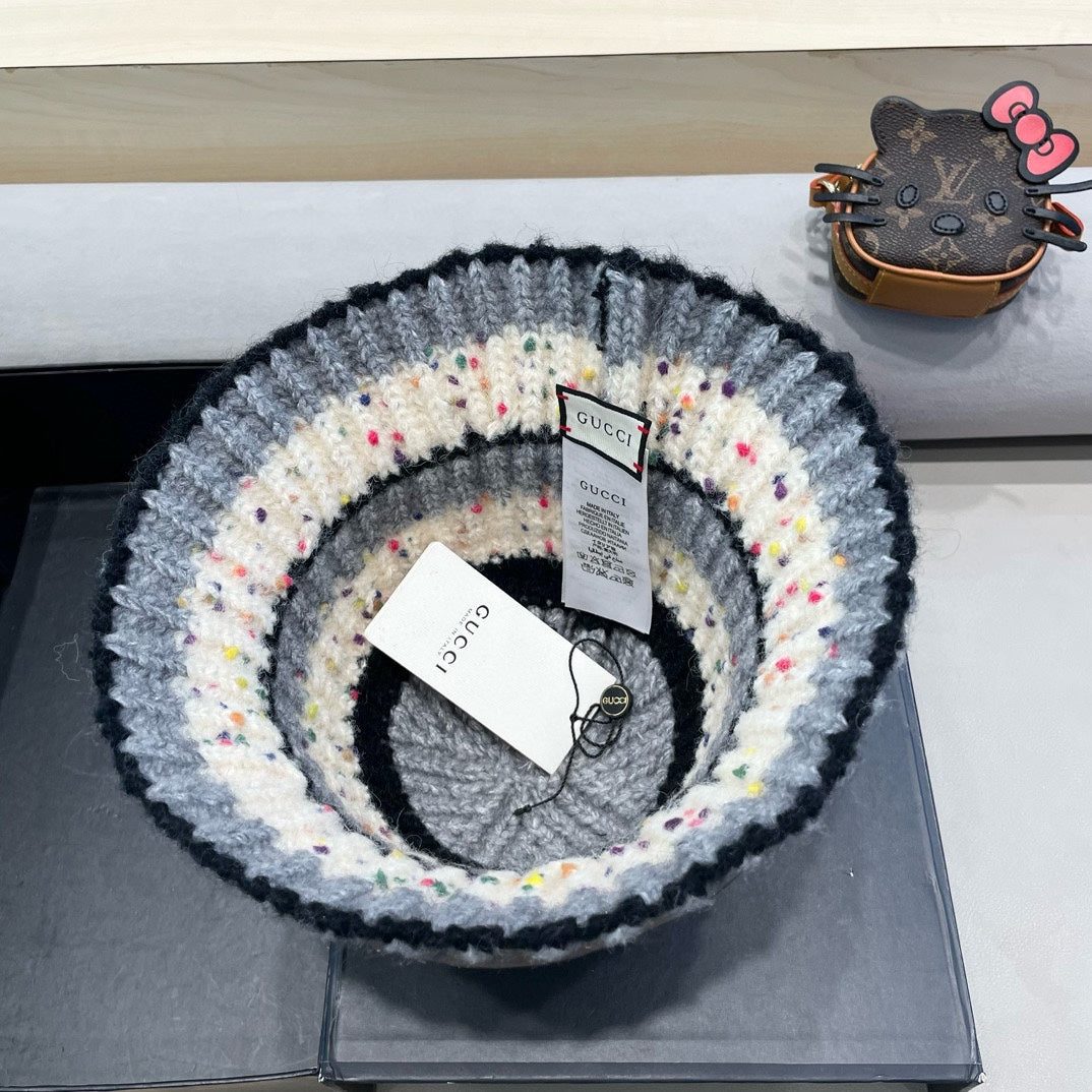 STRIPED KNITTED BUCKET HAT COLORFUL 428103