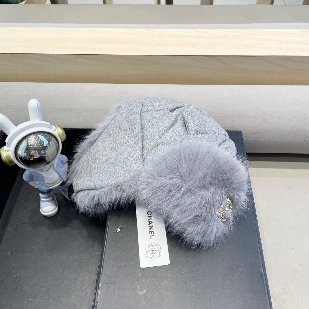 TRAPPER HAT IN SHARK GRAY SUEDE AND LAMB FUR 429973