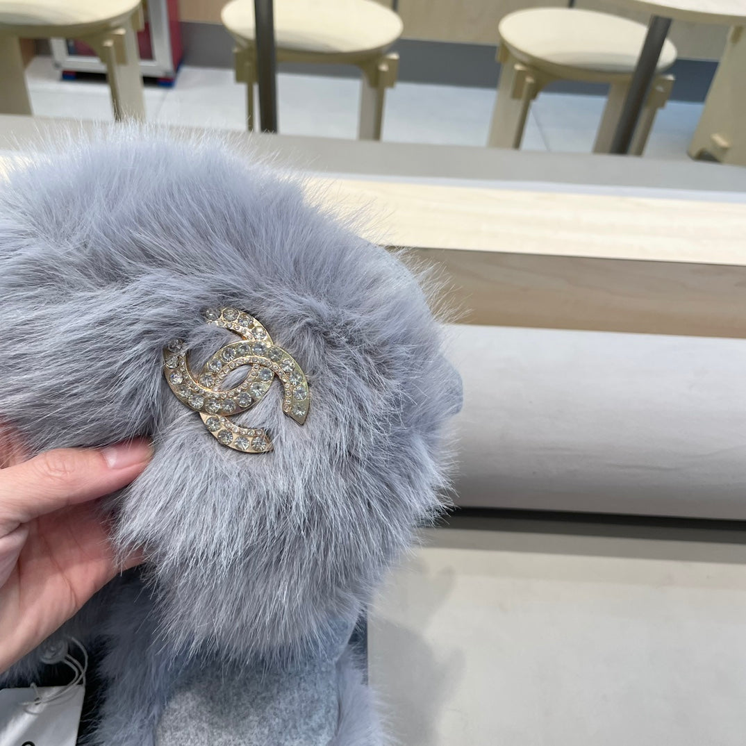 TRAPPER HAT IN SHARK GRAY SUEDE AND LAMB FUR 429973