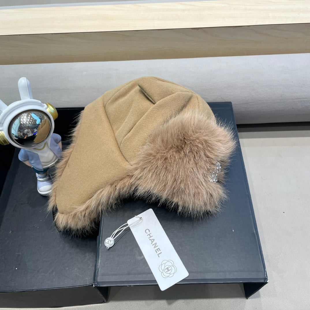 TRAPPER HAT IN DESERT BROWN SUEDE AND LAMB FUR 429974