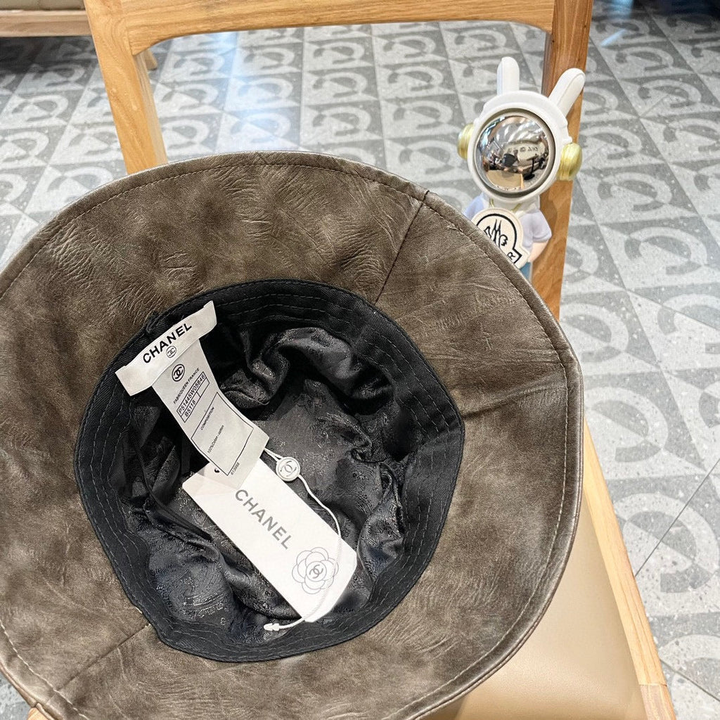 BUCKET HAT IN WOOD BROWN CALFSKIN 431731