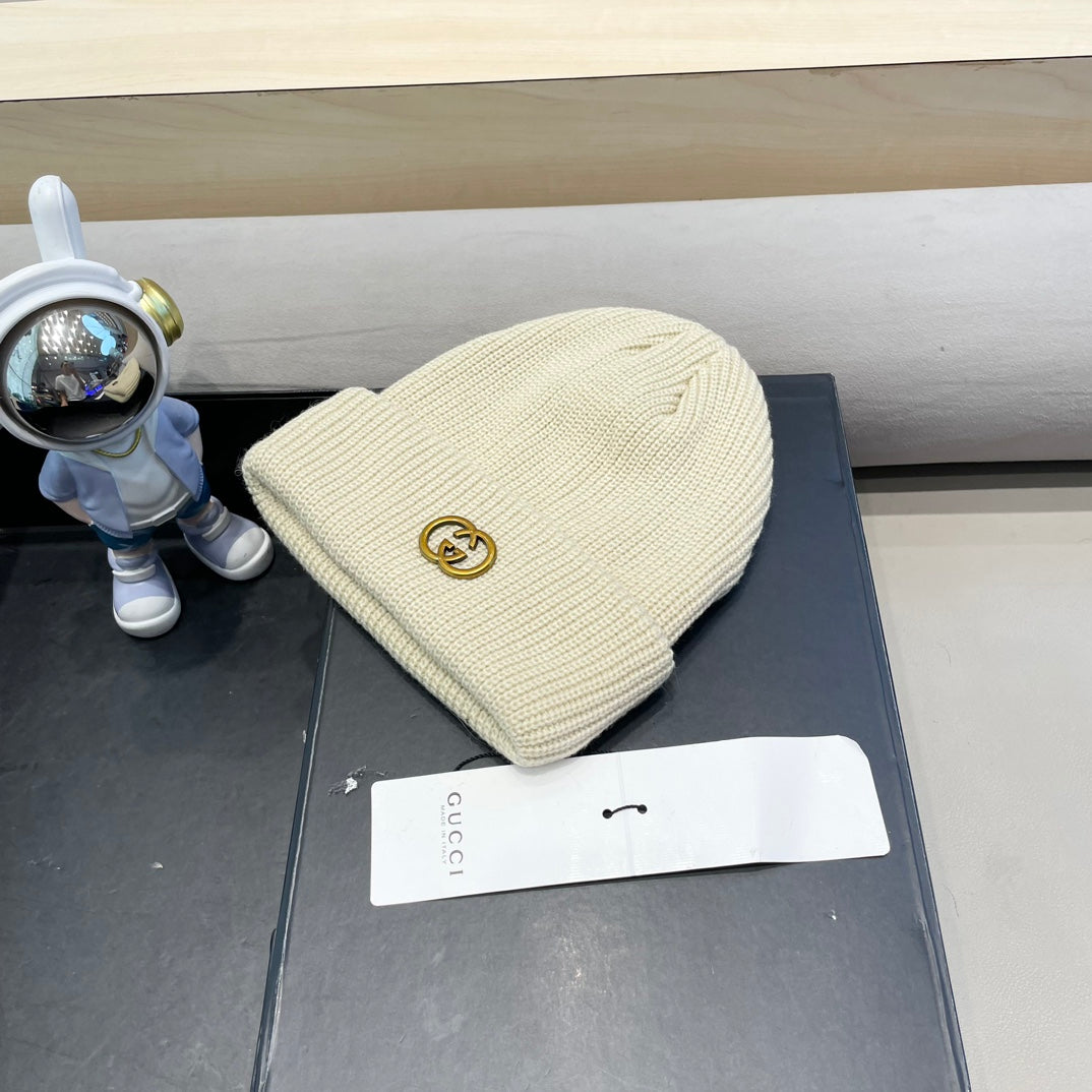 BEANIE HAT IN BISQUE BEIGE WOOL 433461